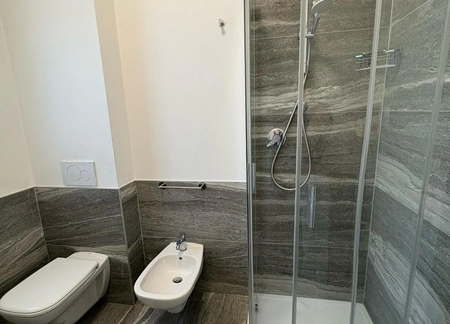 Essential Apartment Sesto San Giovanni Italy
